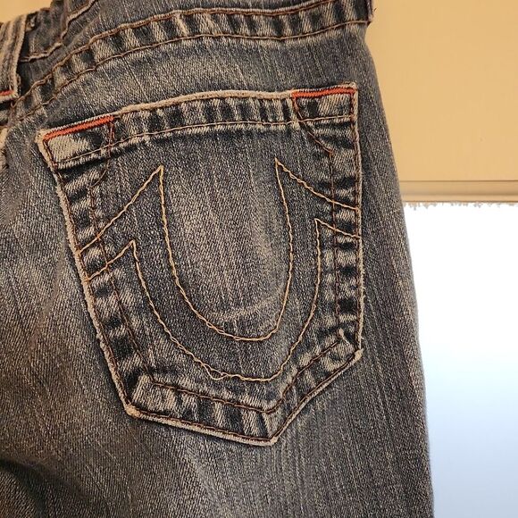 True Religion Women's "Bobby" Flare Leg Jeans Distressed Style Size 30 - Picture 10 of 14